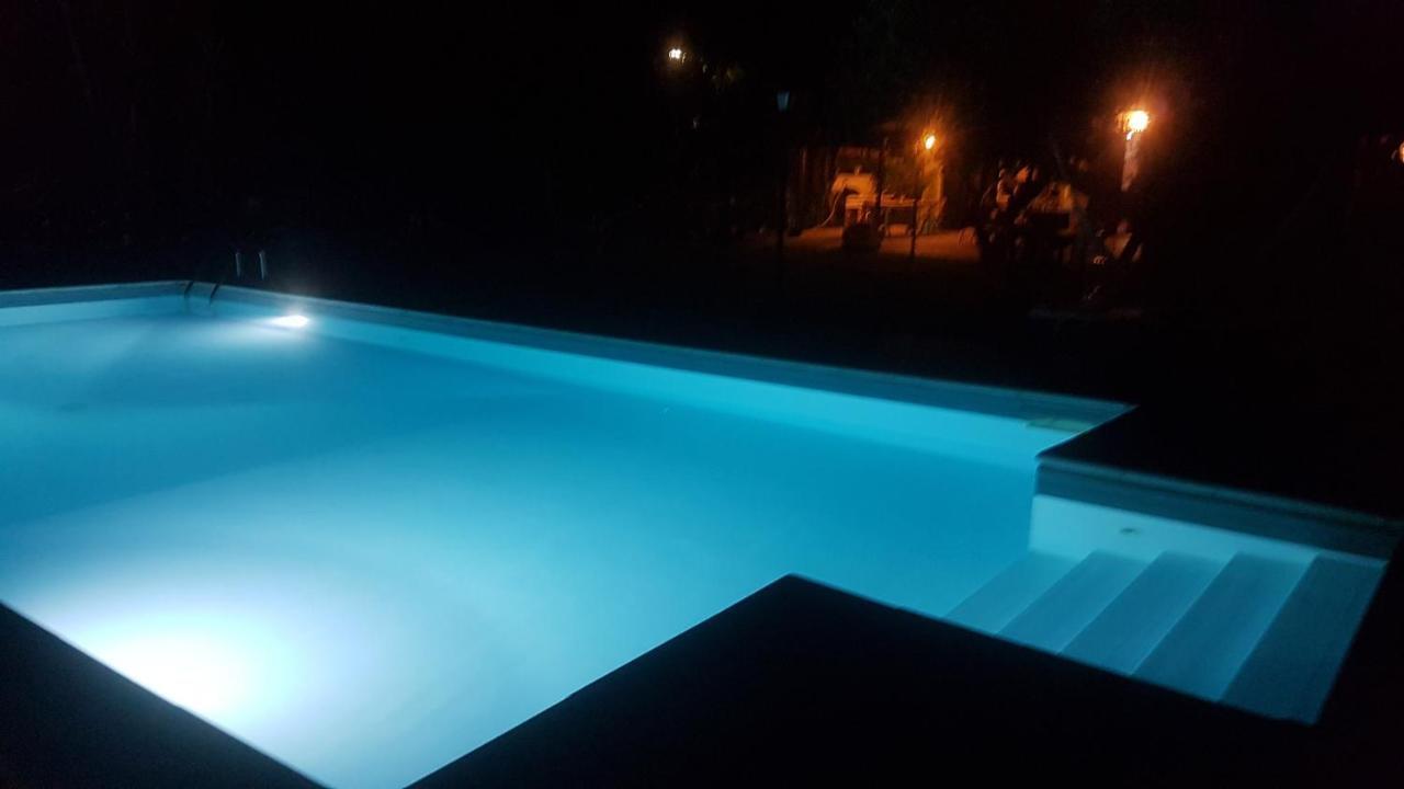 Sinilu B&B Silvi Paese Exteriér fotografie